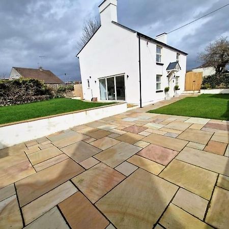 Charming Cottage Close To M4 Bridgend Bridgend  Esterno foto