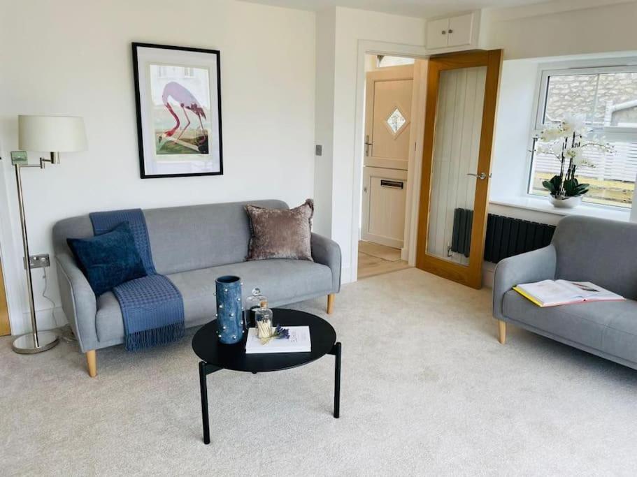 Charming Cottage Close To M4 Bridgend Bridgend  Esterno foto